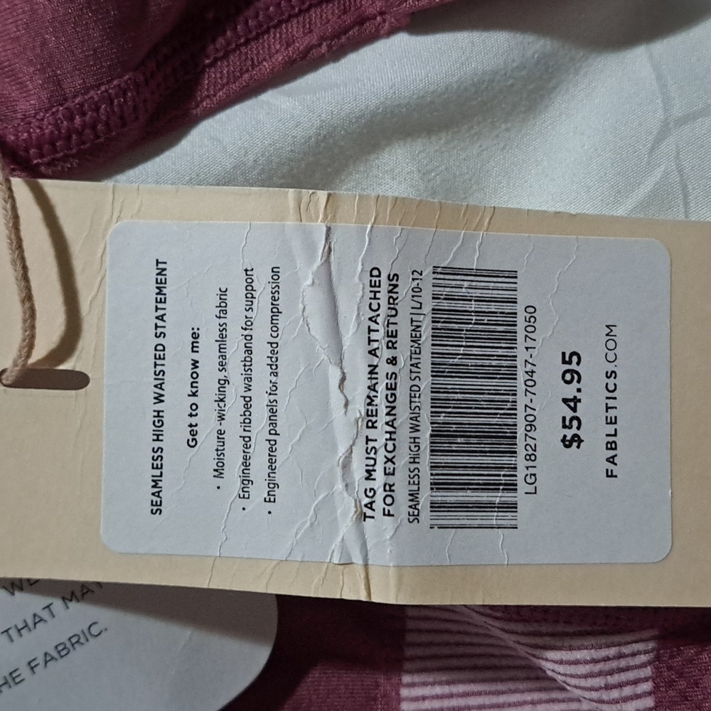 Fabletics Size large Bundle - Picture 5 of 5
